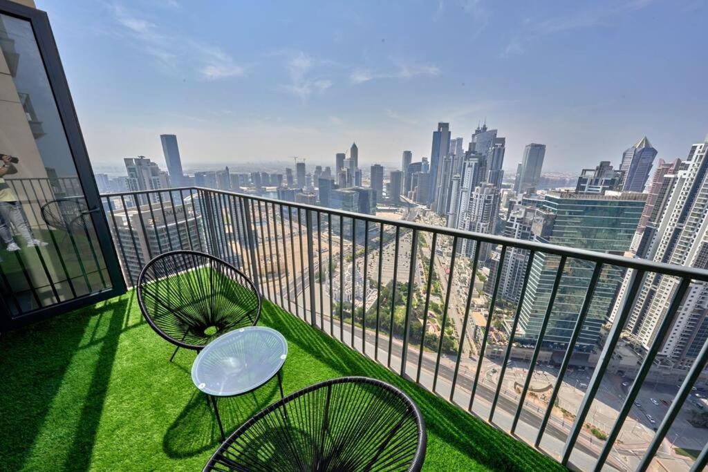 Magnificent Lux 2 Bedroom With Incredible Skyline View Appartement *