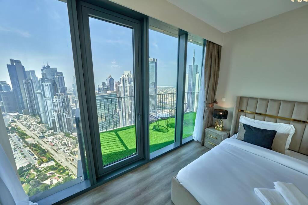 Magnificent Lux 2 Bedroom With Incredible Skyline View Appartement *